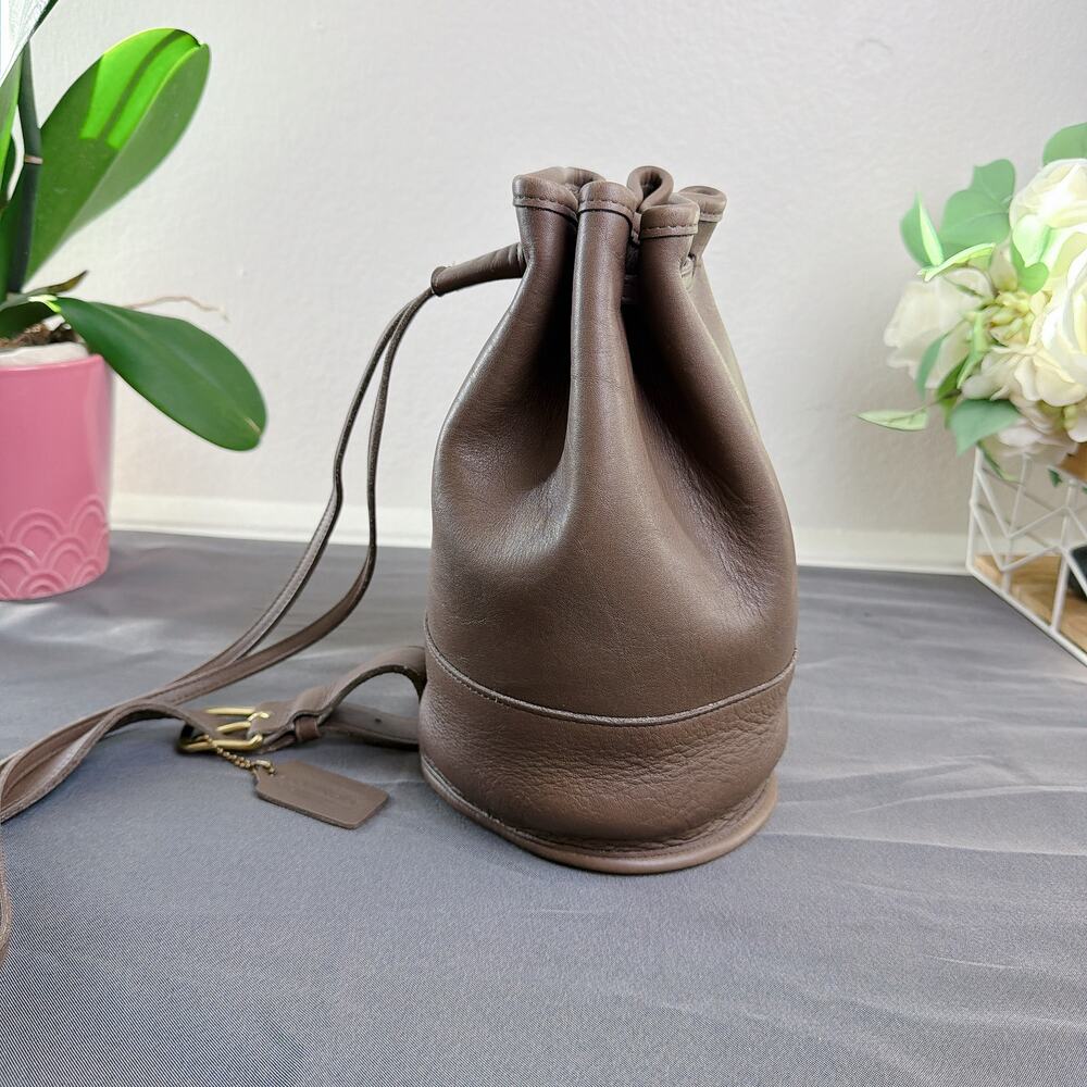 Vintage Coach Bixby Sling Bag 9984 Taupe Leather Bucket Crossbody
